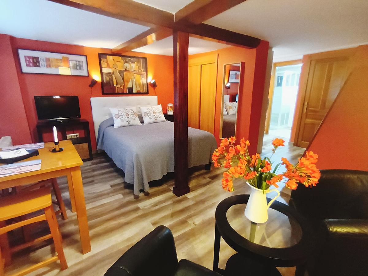 Apartamentos La Casa Del Pintor Кудилеро Екстериор снимка